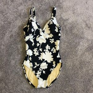 One piece bathing suit